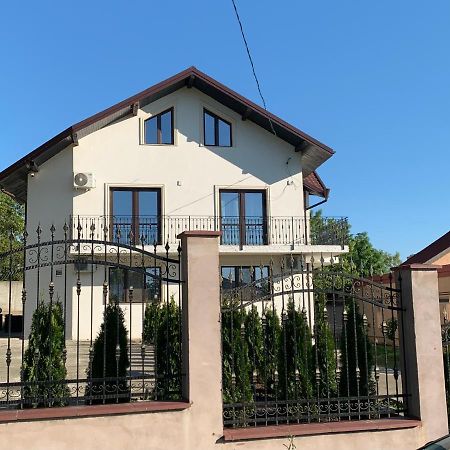 Apartament Micsunelelor Cu Parcare Privata 雅西 外观 照片