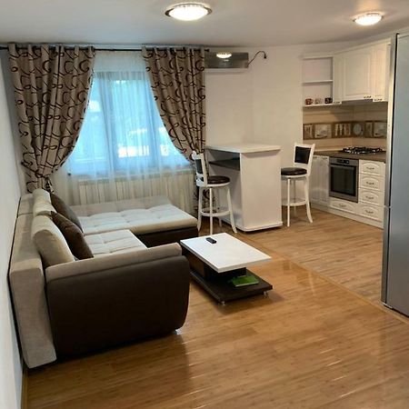 Apartament Micsunelelor Cu Parcare Privata 雅西 外观 照片