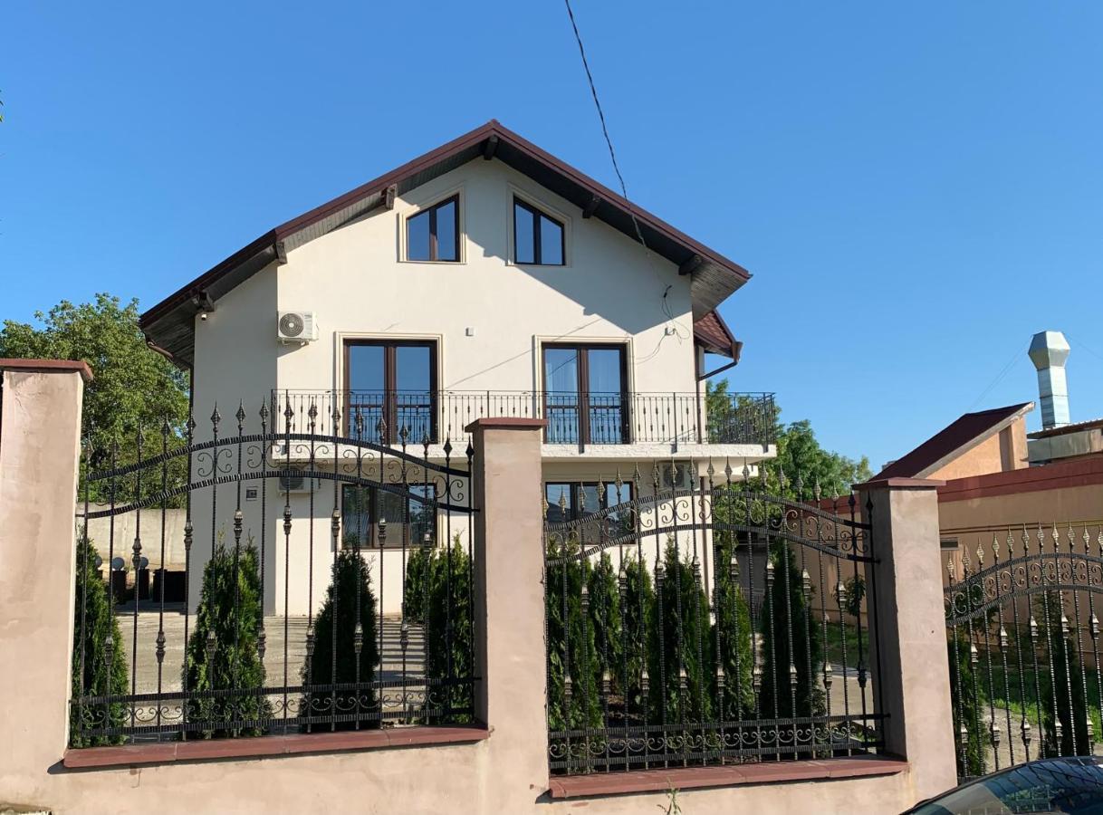 Apartament Micsunelelor Cu Parcare Privata 雅西 外观 照片