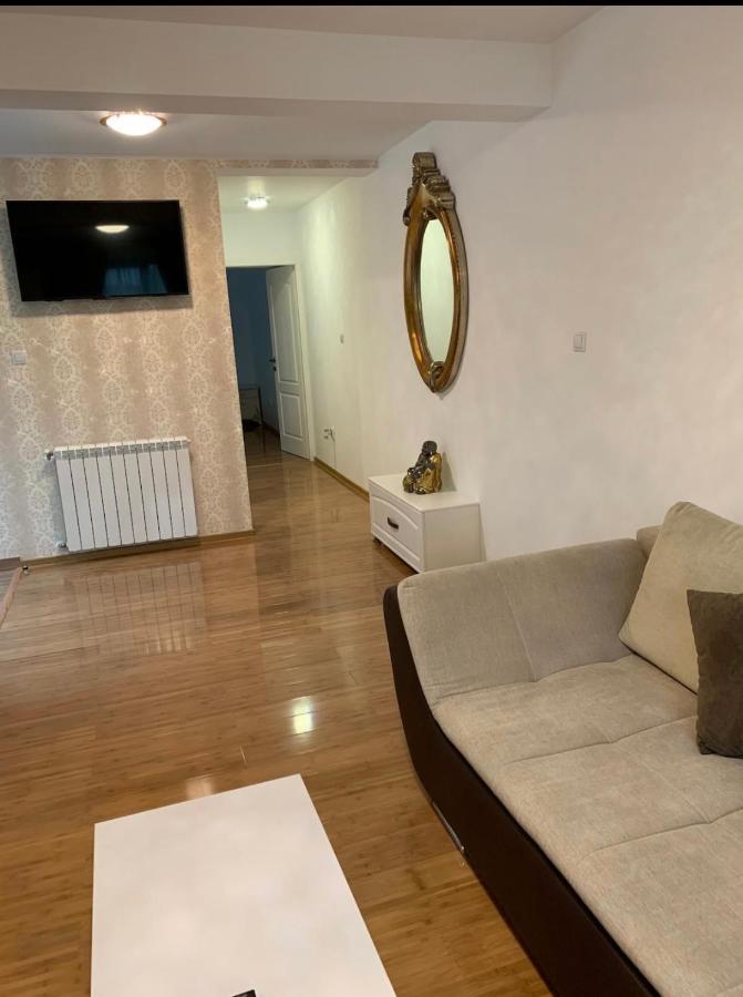 Apartament Micsunelelor Cu Parcare Privata 雅西 外观 照片